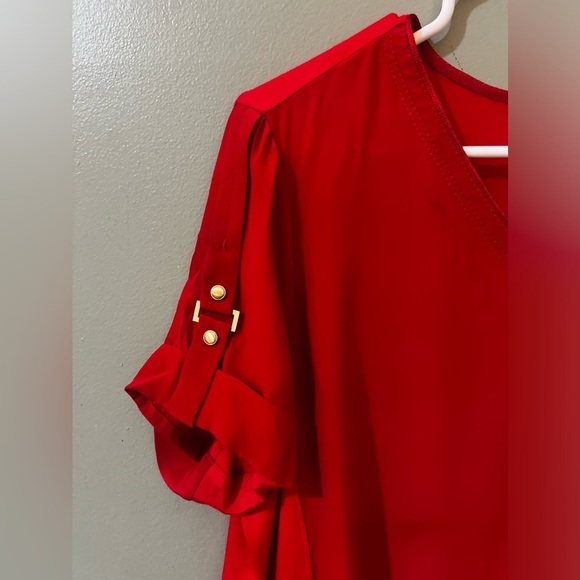 Per-Se by Carlisle red silk blouse with gold embellishments to sleeve size small - Picture 2 of 5